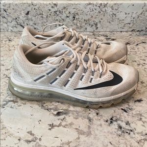 Women’s Nike air max